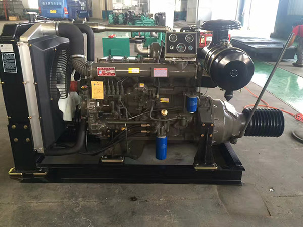 6110柴油機帶離合器.jpg