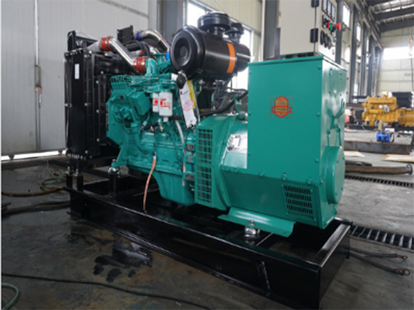 康明斯100KW發(fā)電機(jī)組